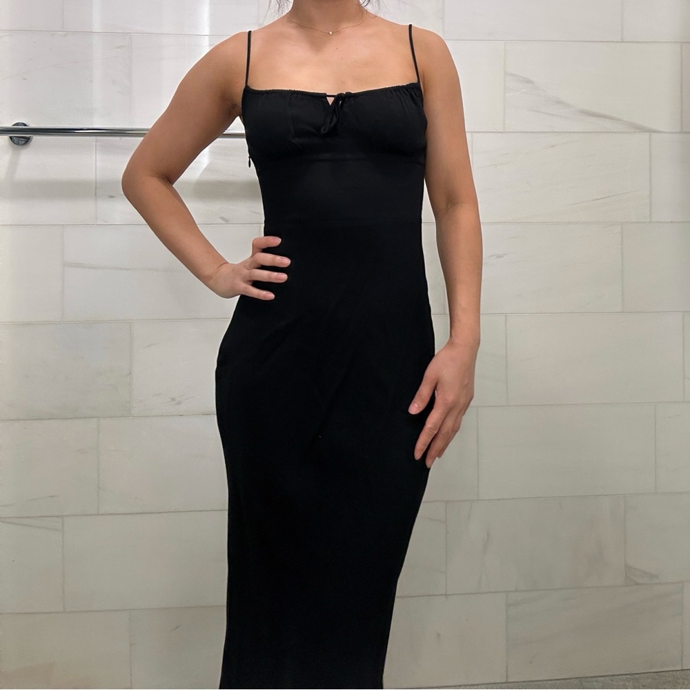 Aritzia Wilfred Bellow Black Spaghetti Strap Dress